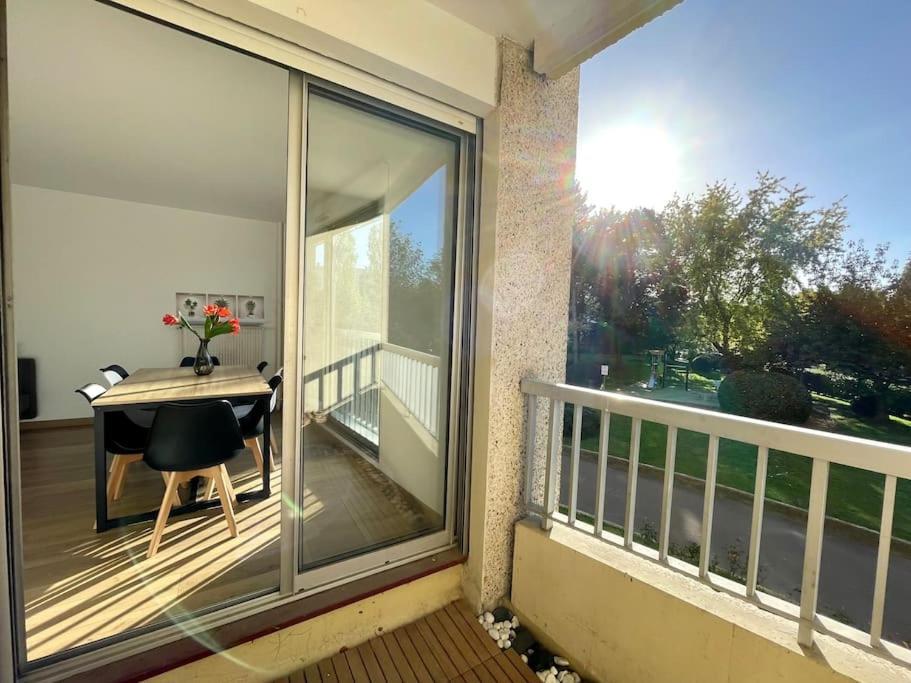 Friendly Bean Apartment Кашан Екстериор снимка